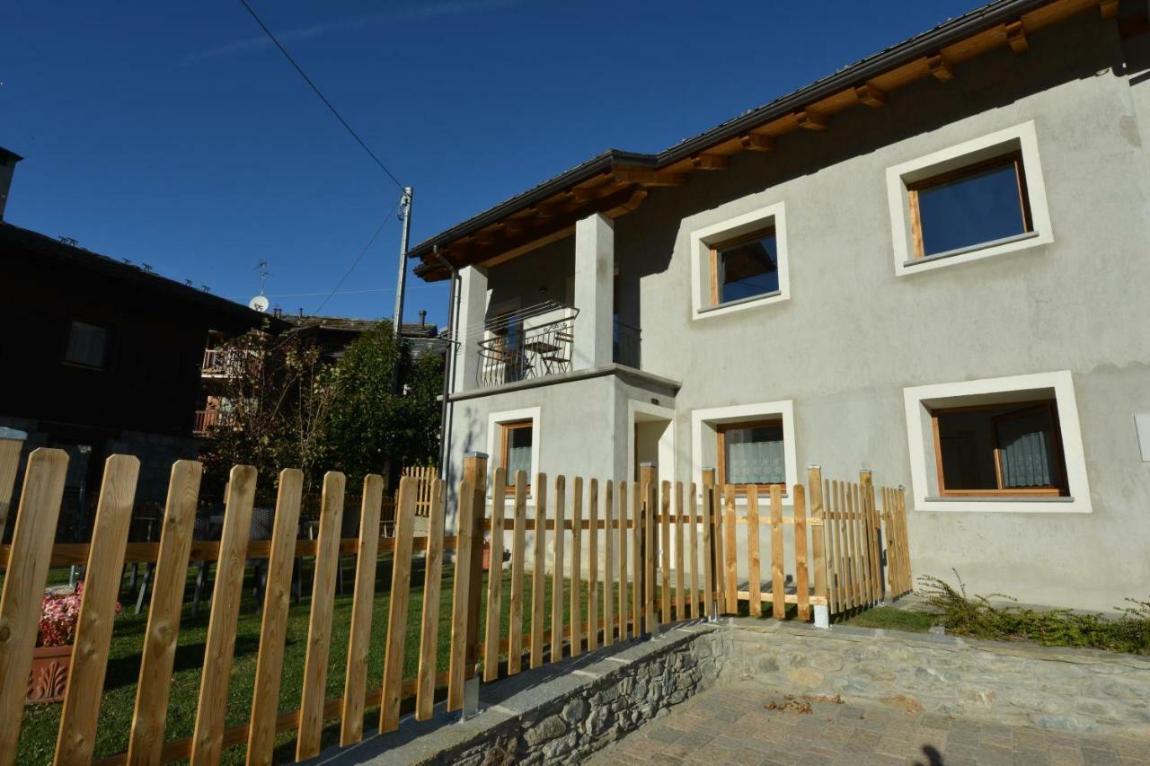 Ferienwohnung Lo Metcho Dou Bino Antey-Saint-André Exterior foto